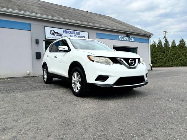 2016 Nissan Rogue SV for sale in Middleboro, MA