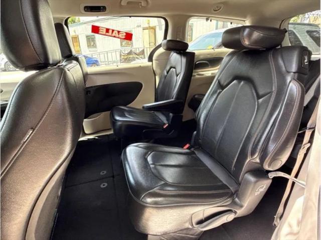 2018 Chrysler Pacifica Touring L