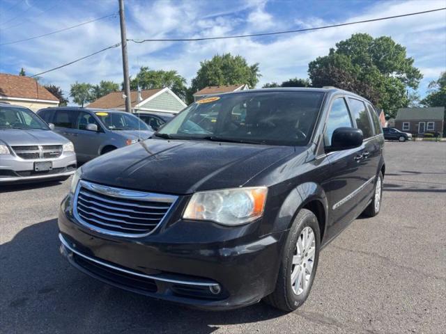 2014 Chrysler Town & Country Touring for sale in Lincoln Park, MI