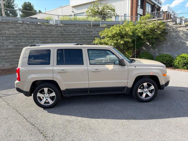 2017 Jeep Patriot High Altitude FWD 2017 Jeep Patriot High Altitude FWD