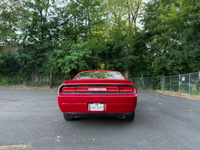 2012 Dodge Challenger SXT