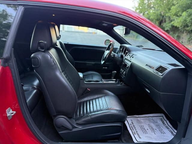 2012 Dodge Challenger SXT