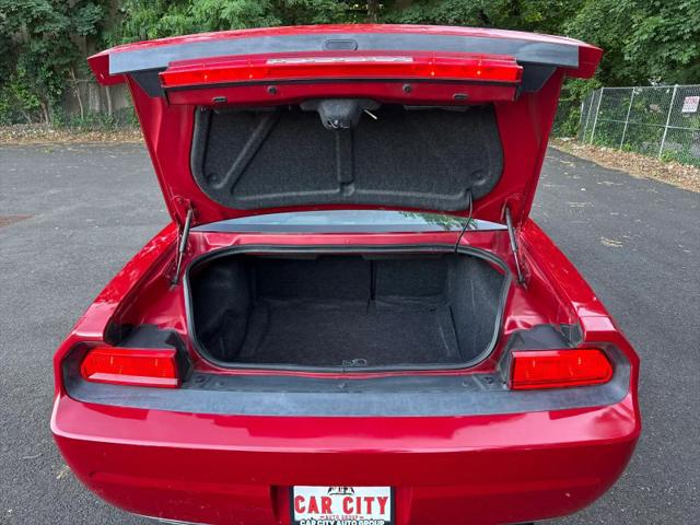 2012 Dodge Challenger SXT