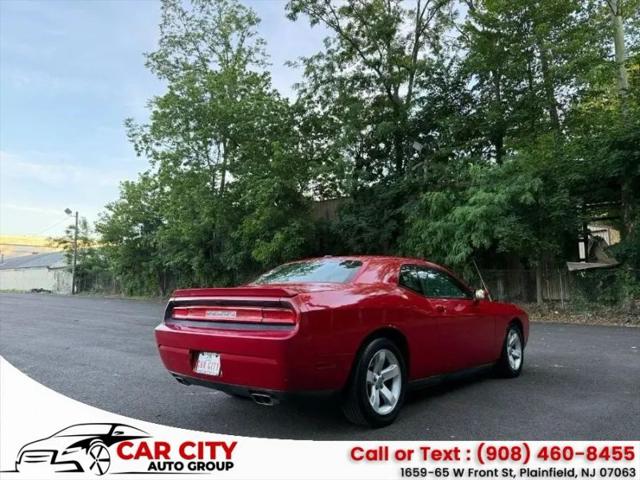 2012 Dodge Challenger SXT