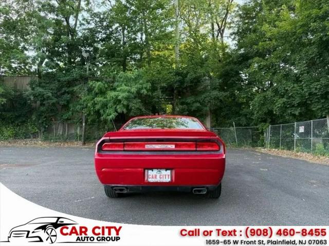 2012 Dodge Challenger SXT