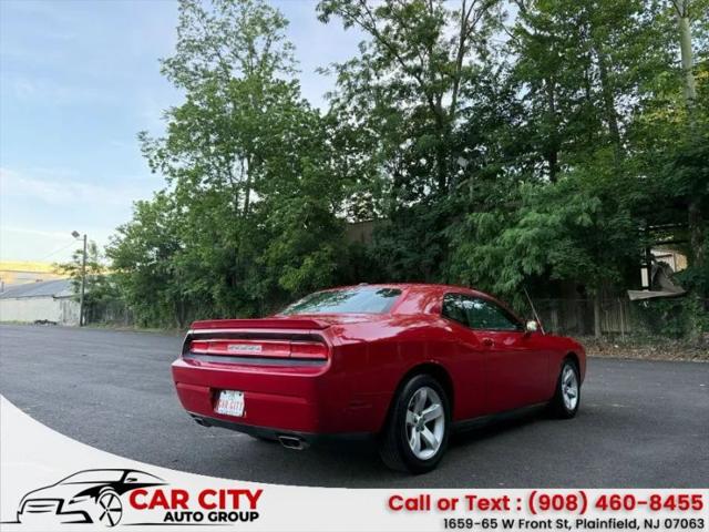 2012 Dodge Challenger SXT