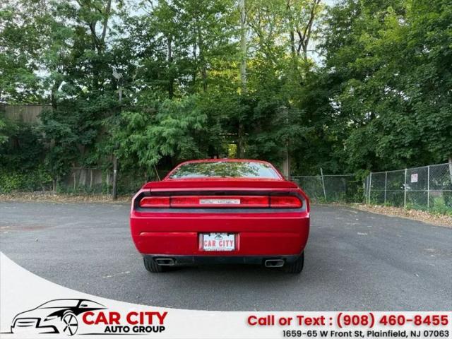 2012 Dodge Challenger SXT