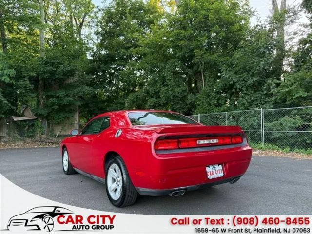 2012 Dodge Challenger SXT