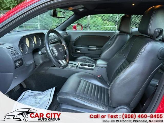 2012 Dodge Challenger SXT