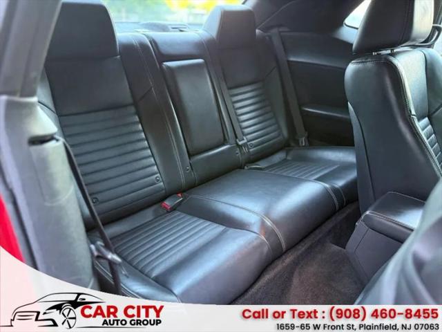 2012 Dodge Challenger SXT