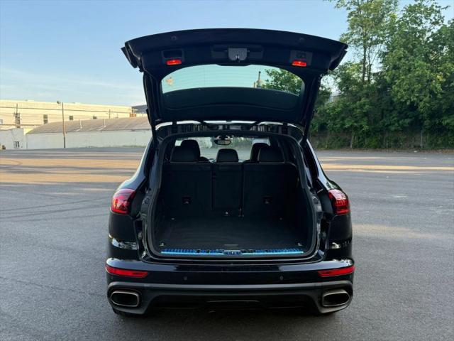 2018 Porsche Cayenne Base