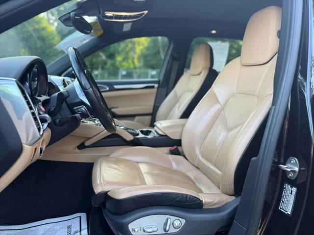 2018 Porsche Cayenne Base