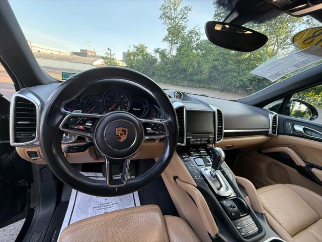 2018 Porsche Cayenne Base