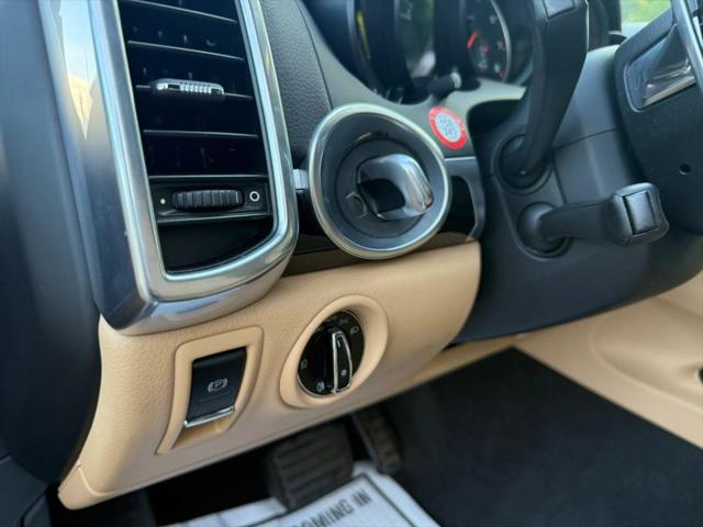 2018 Porsche Cayenne Base