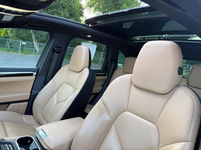 2018 Porsche Cayenne Base
