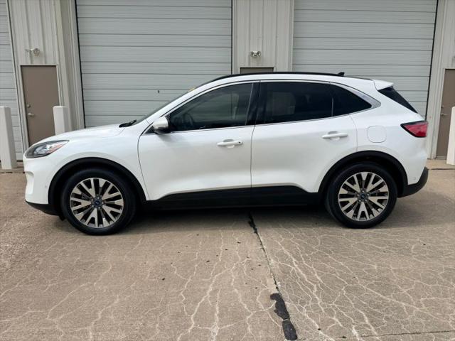 2020 Ford Escape Titanium Hybrid