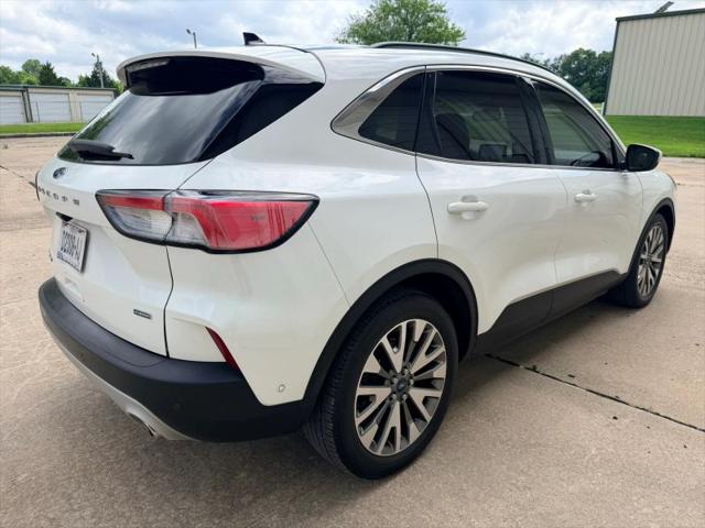 2020 Ford Escape Titanium Hybrid