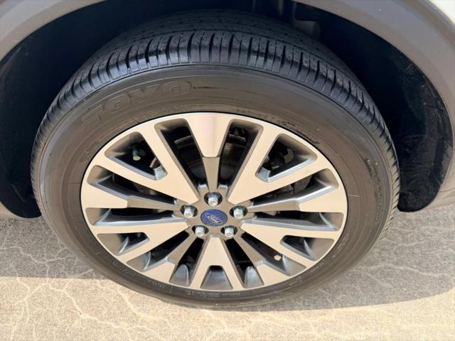 2020 Ford Escape Titanium Hybrid