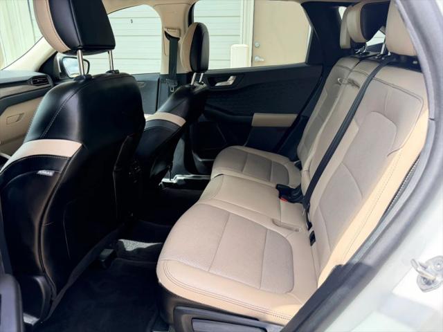 2020 Ford Escape Titanium Hybrid