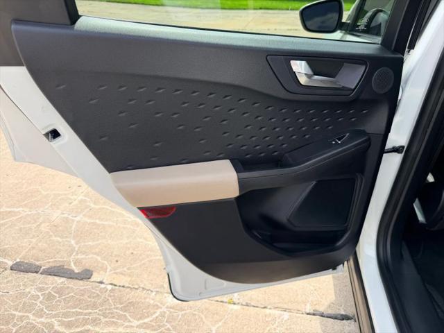 2020 Ford Escape Titanium Hybrid