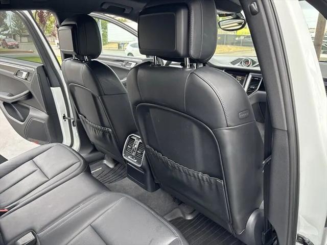 2016 Porsche Macan S