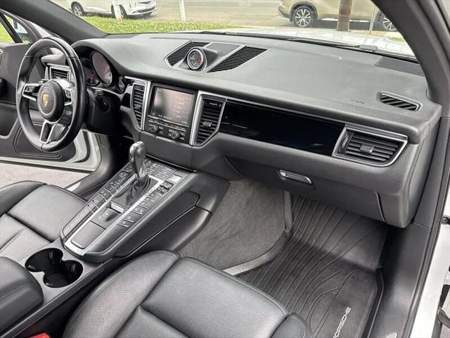 2016 Porsche Macan S