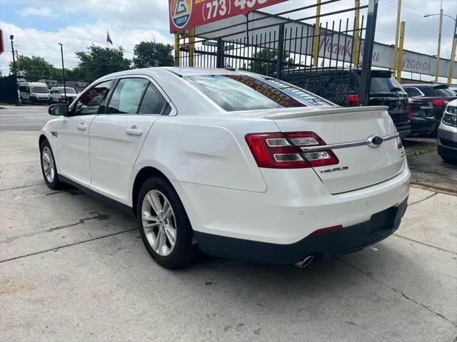 2015 Ford Taurus SEL