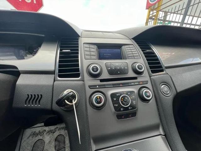 2015 Ford Taurus SEL
