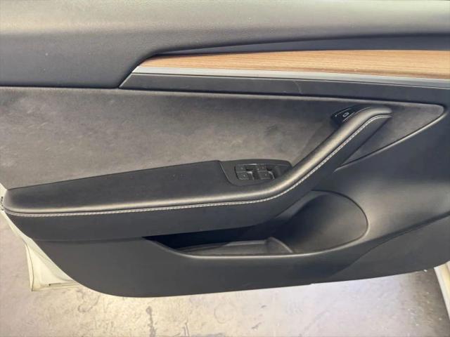 2022 Tesla Model 3 Long Range Dual Motor All-Wheel Drive