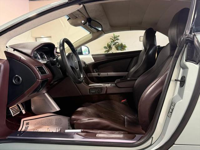 2010 Aston Martin DB9 Volante