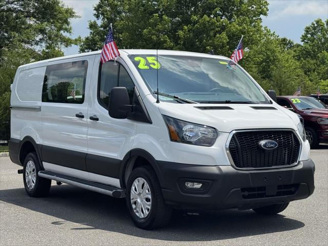 2025 Ford Transit-250 Cargo Van T-250 130 Low Rf 9070 GVWR RWD 2025 Ford Transit-250 Cargo Van T-250 130 Low Rf 9070 GVWR RWD