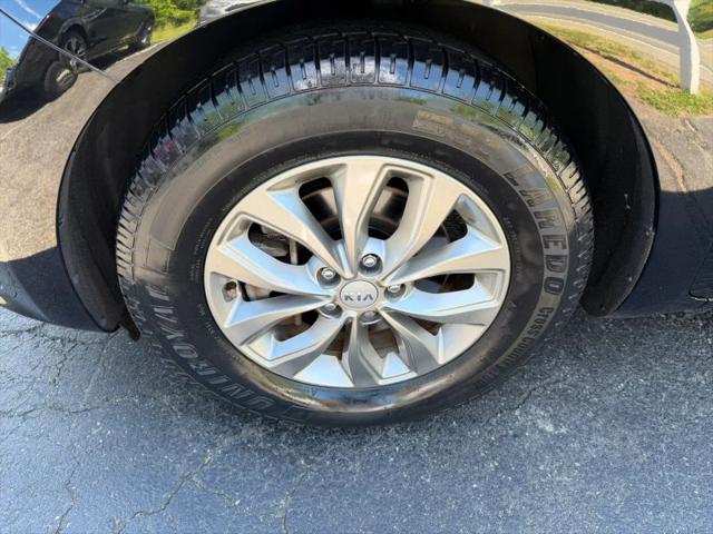 2019 Kia Sedona LX