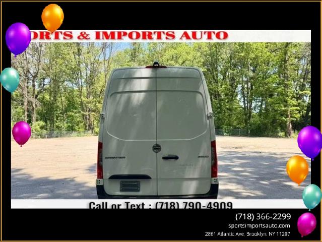 2021 Freightliner Sprinter Standard Roof I4