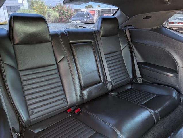 2012 Dodge Challenger SXT