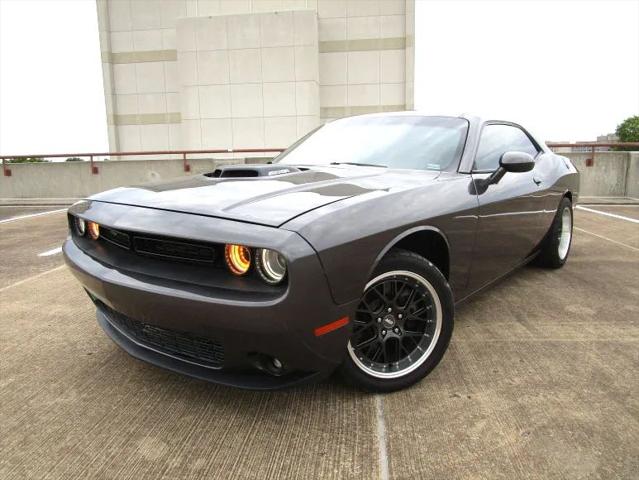 2016 Dodge Challenger R/T Shaker