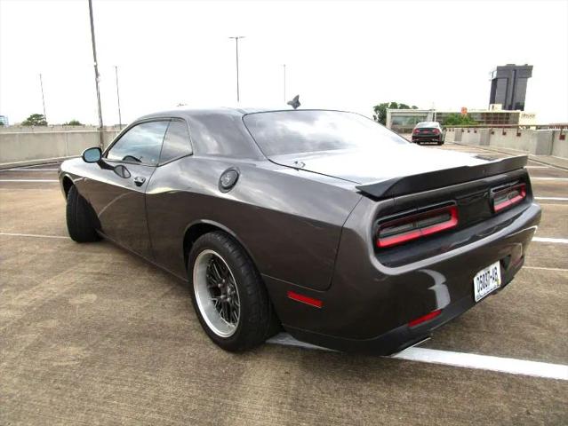 2016 Dodge Challenger R/T Shaker