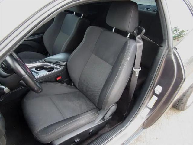 2016 Dodge Challenger R/T Shaker