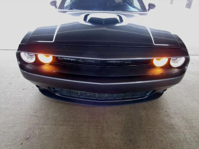 2016 Dodge Challenger R/T Shaker