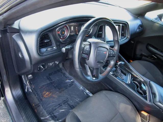 2016 Dodge Challenger R/T Shaker