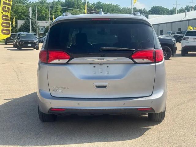 2019 Chrysler Pacifica Touring L