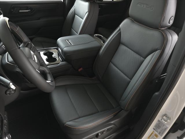 2026 GMC Yukon 4WD AT4