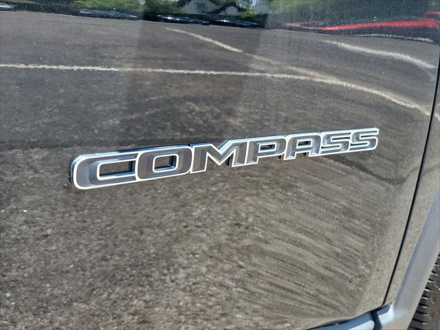 2022 Jeep Compass Latitude Lux 4x4