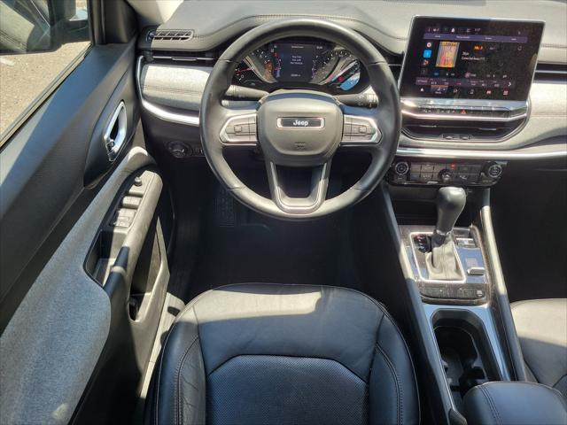 2022 Jeep Compass Latitude Lux 4x4