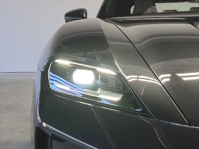 2026 Porsche Taycan 4