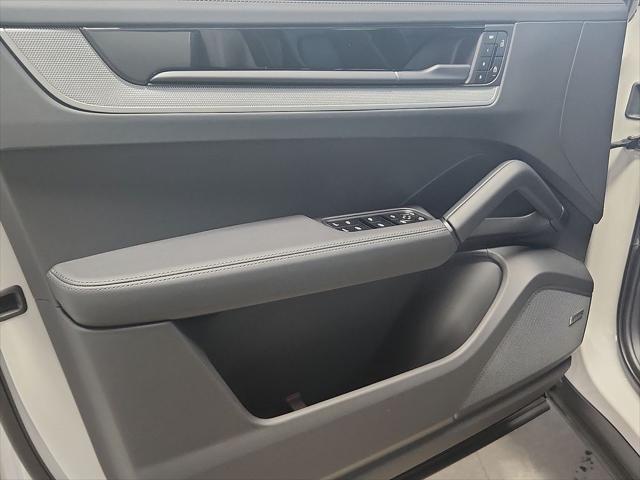 2026 Porsche Cayenne Unknown