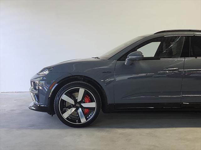 2026 Porsche Macan Electric Turbo