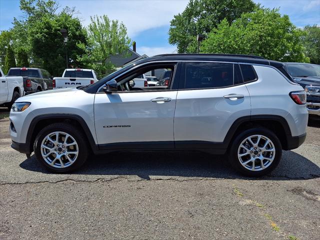 2025 Jeep Compass Limited 4x4 2025 Jeep Compass Limited 4x4