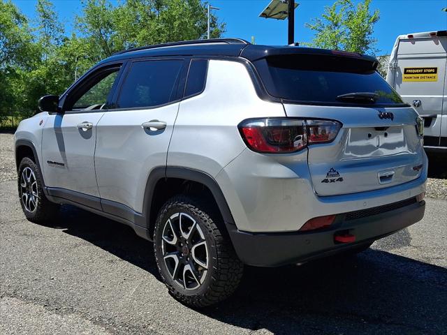 2025 Jeep Compass Trailhawk 4x4