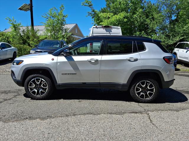 2025 Jeep Compass Trailhawk 4x4