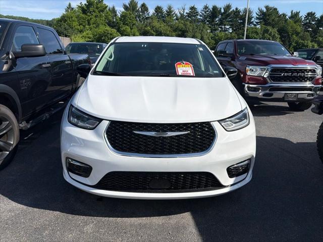 2024 Chrysler Pacifica Touring L 2024 Chrysler Pacifica Touring L